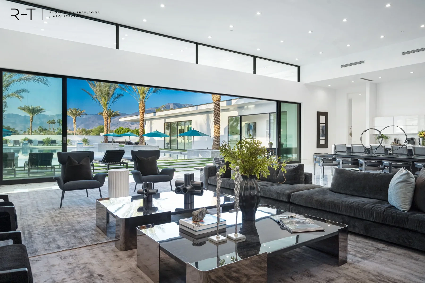 BC Condominium · 15